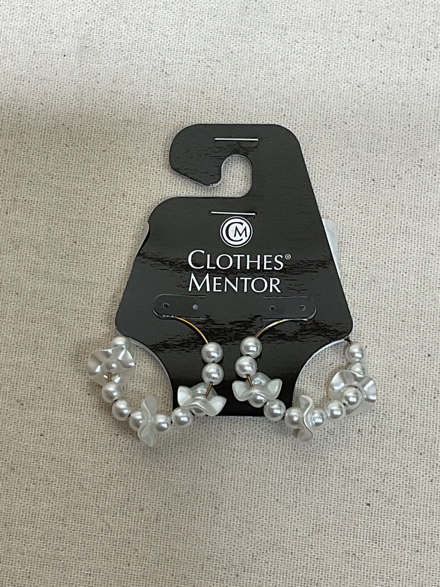 Earrings Hoop By Clothes Mentor In Gold & White