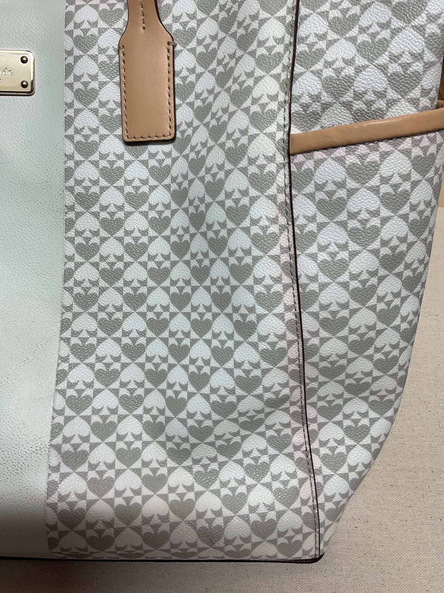 Diaper Bag Designer By Kate Spade In Grey & White, Size:Large