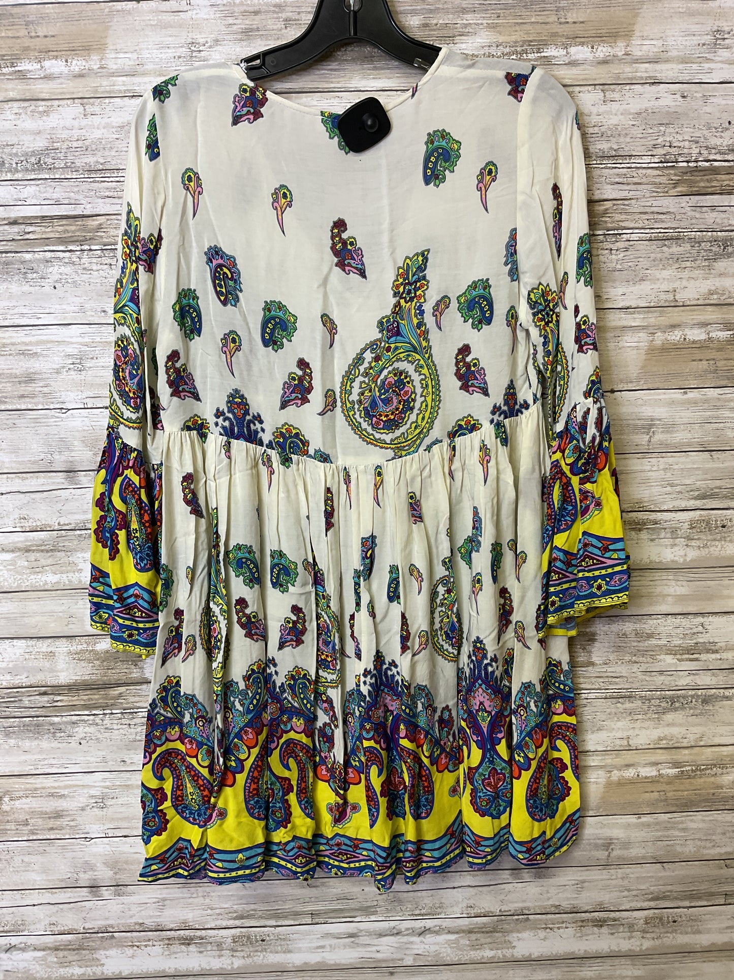 Dress Casual Short By Umgee In Cream & Green, Size:S