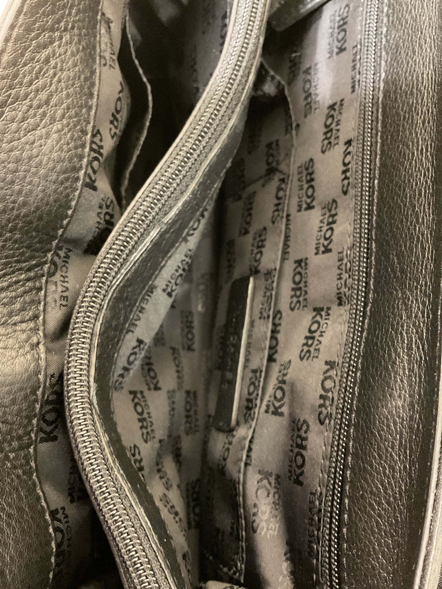 Handbag Designer By Michael Kors In Black, Size:Medium