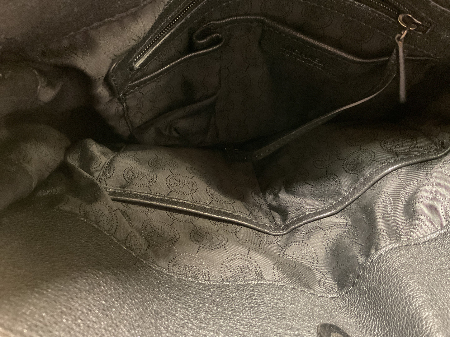 Handbag Designer By Michael Kors In Black, Size:Medium