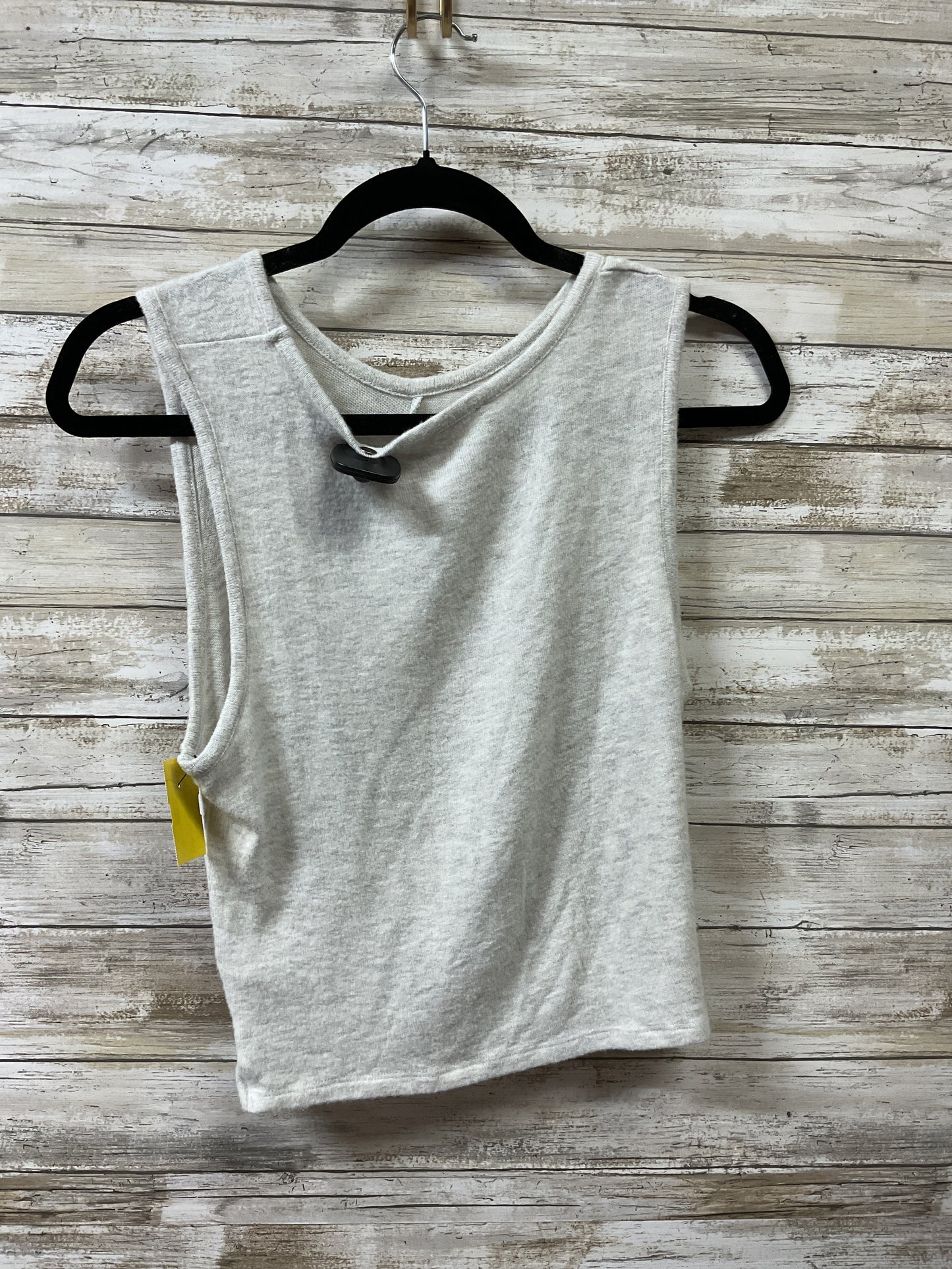 Top Sleeveless By Clothes Mentor In Grey, Size:M