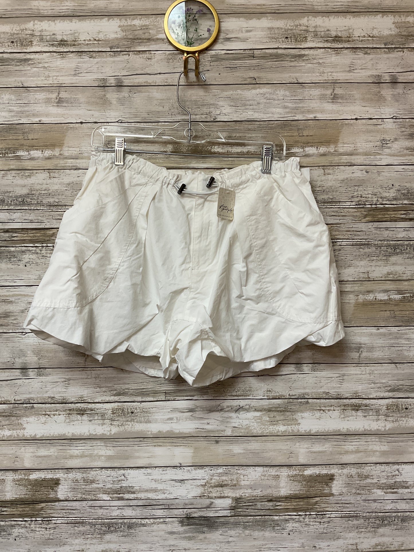 Shorts By Free People In White, Size:M