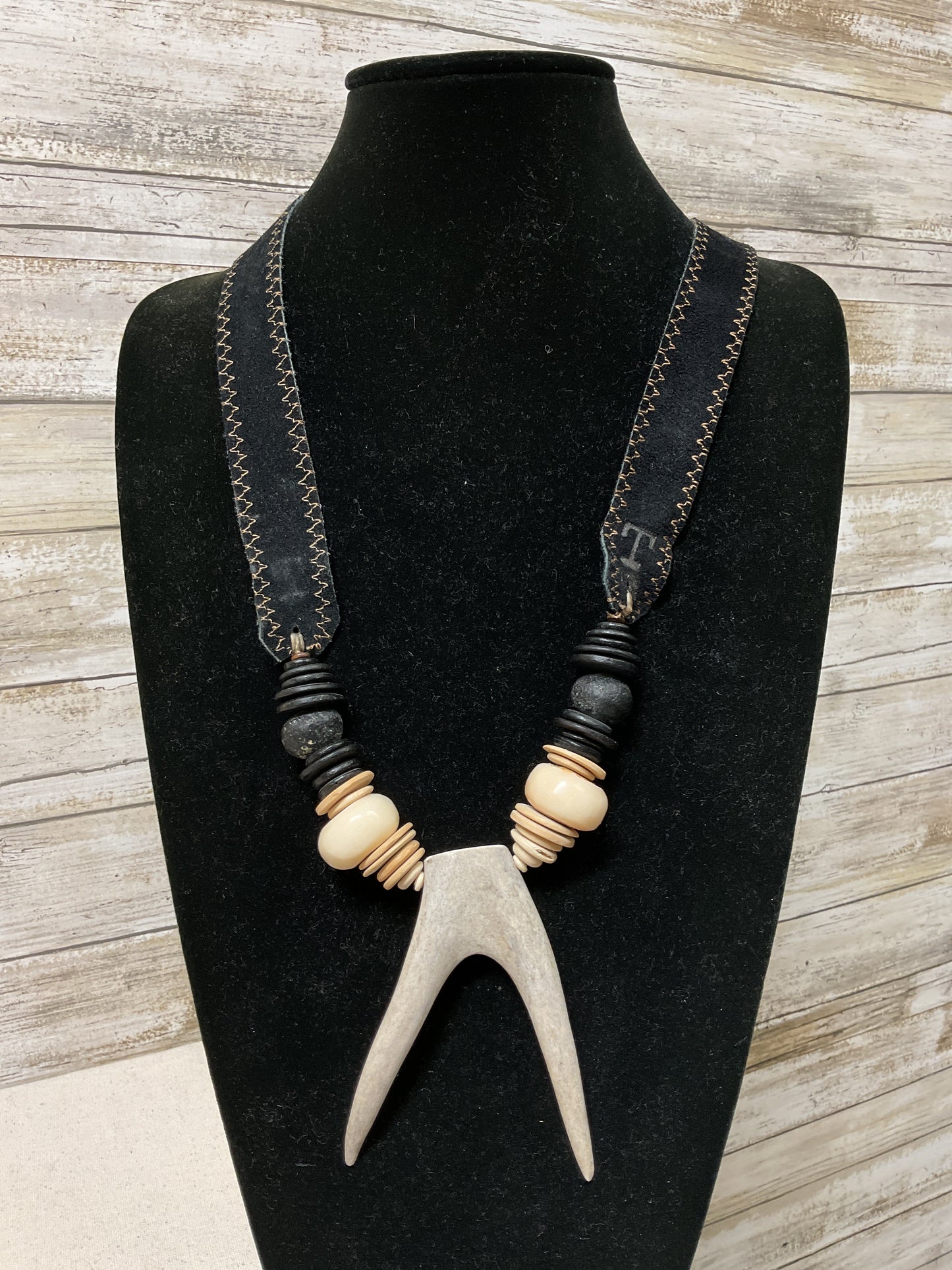 Necklace Statement By Cmb In Black & Cream