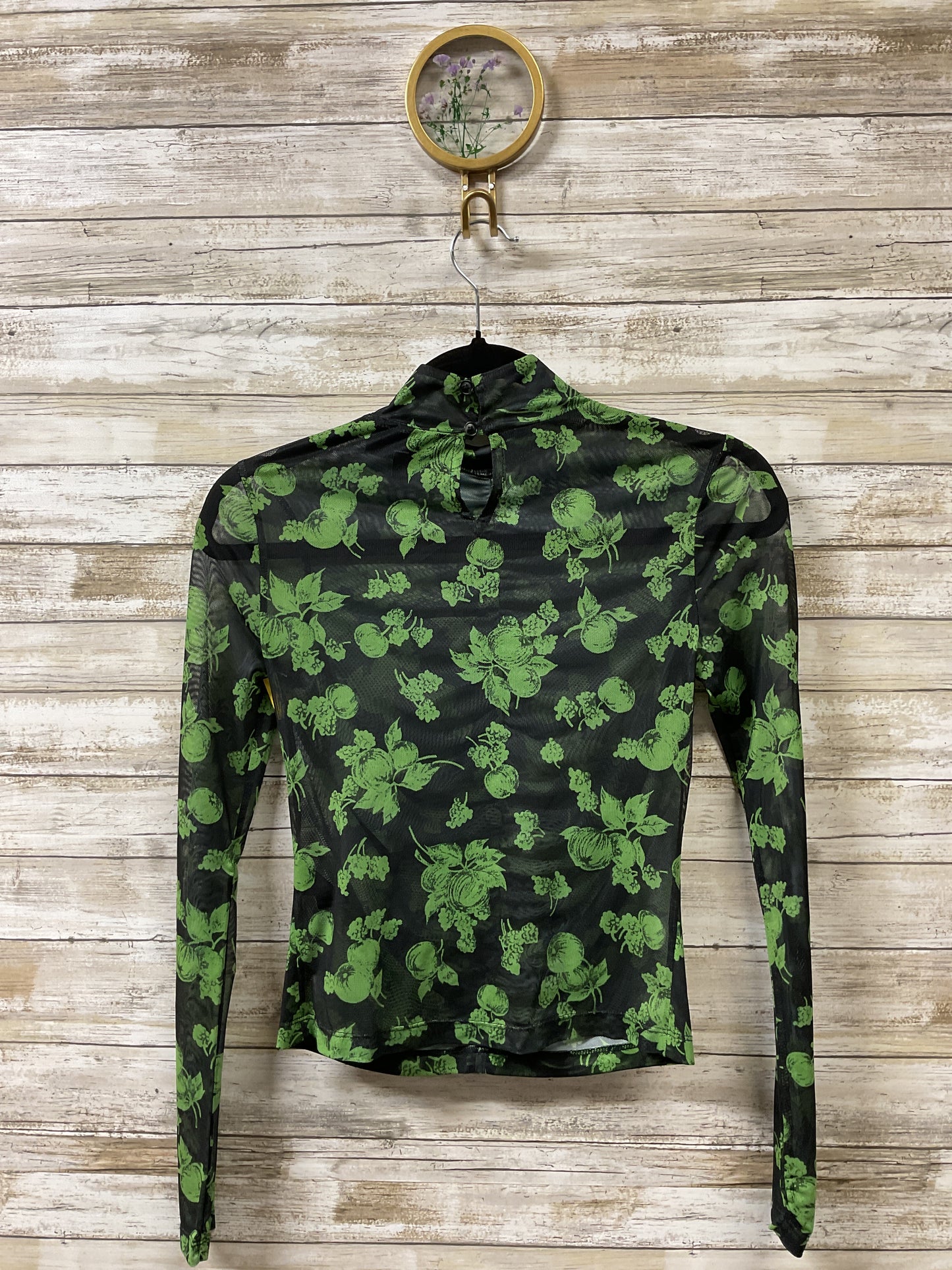 Top Ls By Cma In Black & Green, Size:S