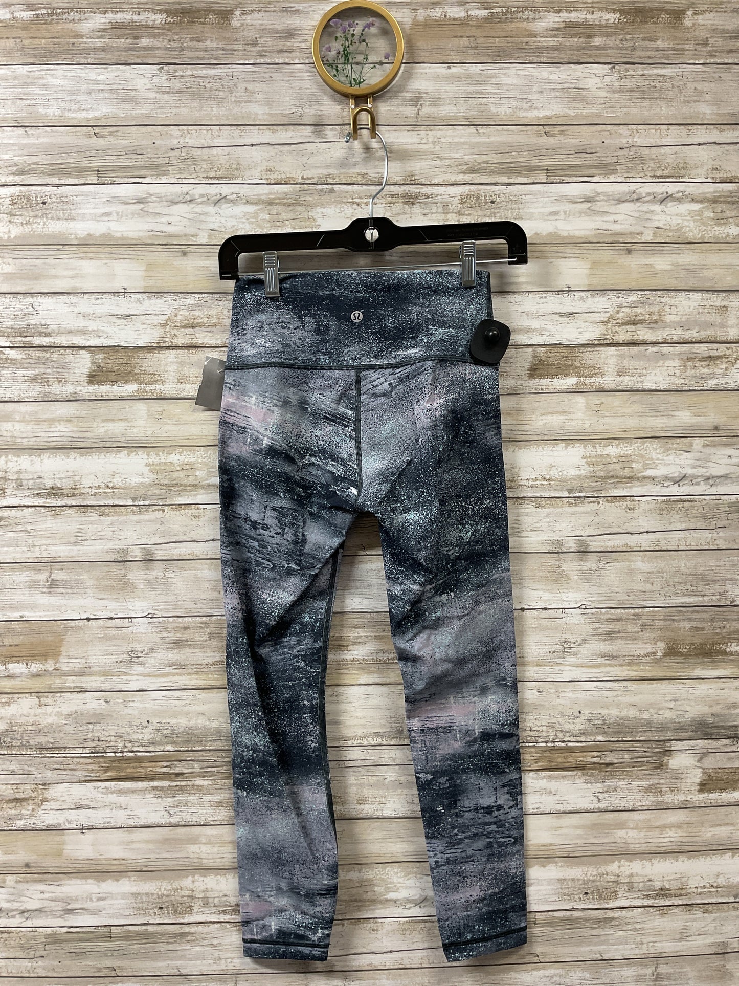 Athletic Leggings By Lululemon In Grey, Size:4
