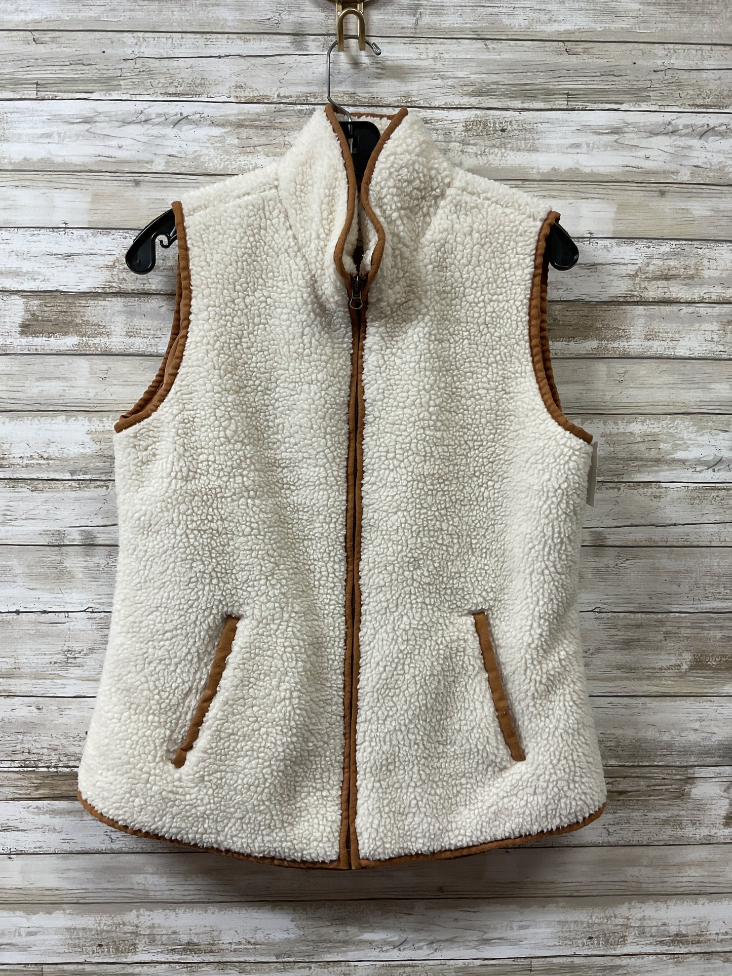 Vest Faux Fur & Sherpa By Old Navy In Cream, Size:M
