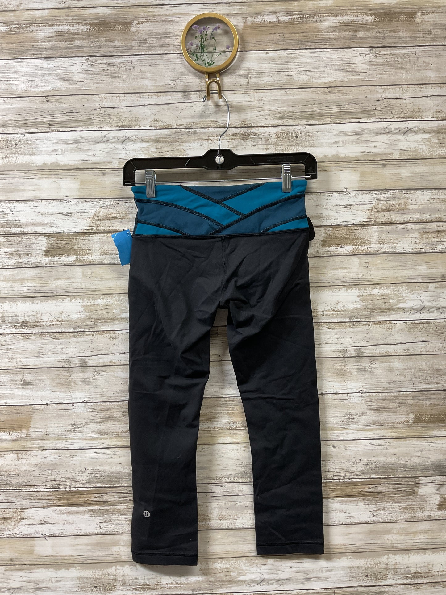 Athletic Capris By Lululemon In Black & Blue, Size:4
