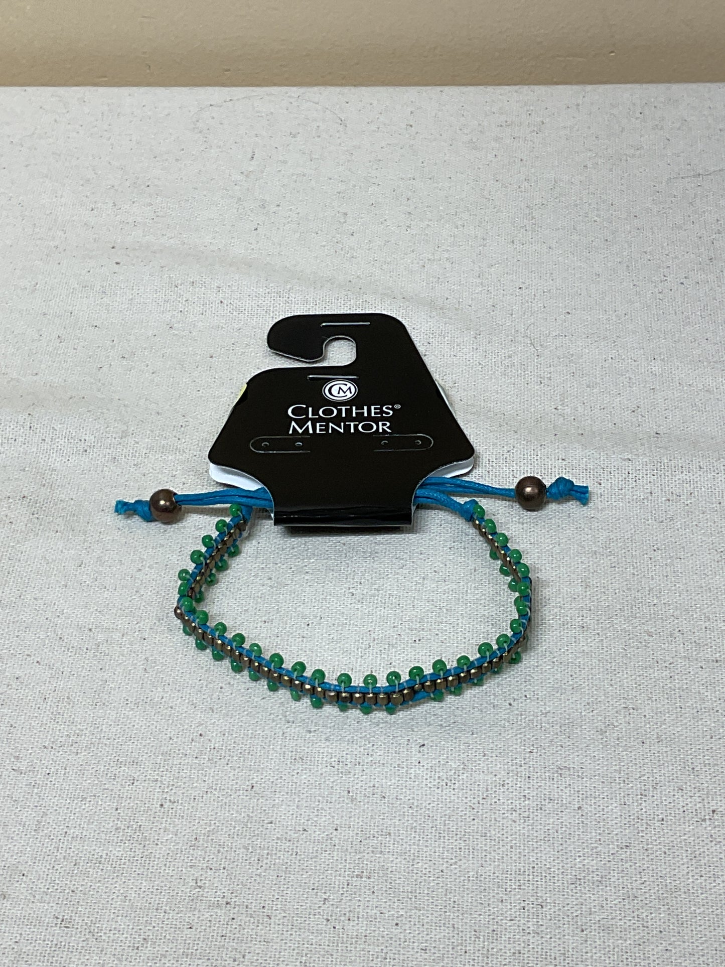 Bracelet Beaded By Clothes Mentor In Blue & Green