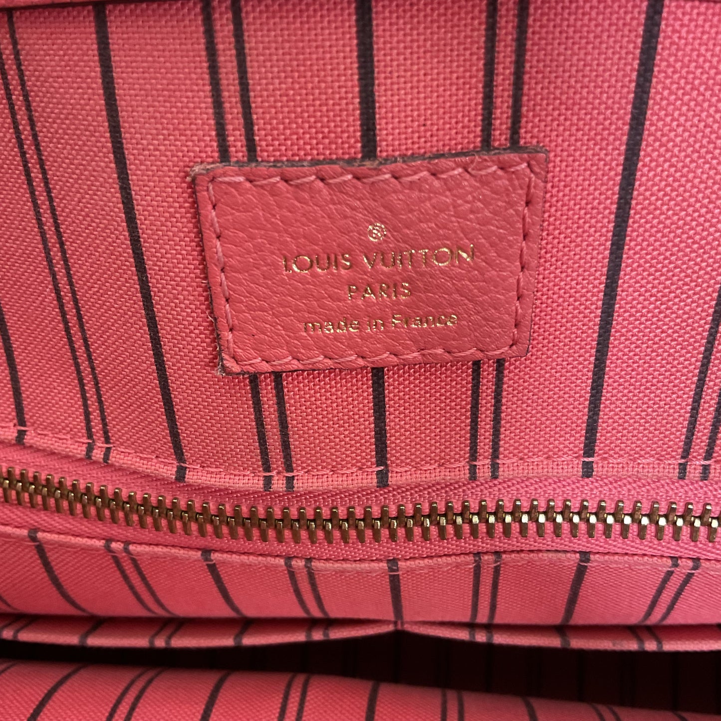 Handbag Luxury Designer By Louis Vuitton In Pink, Size:Medium