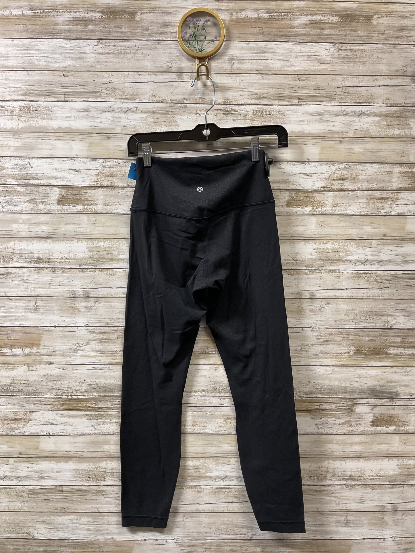 Athletic Leggings Capris By Lululemon In Black, Size:6