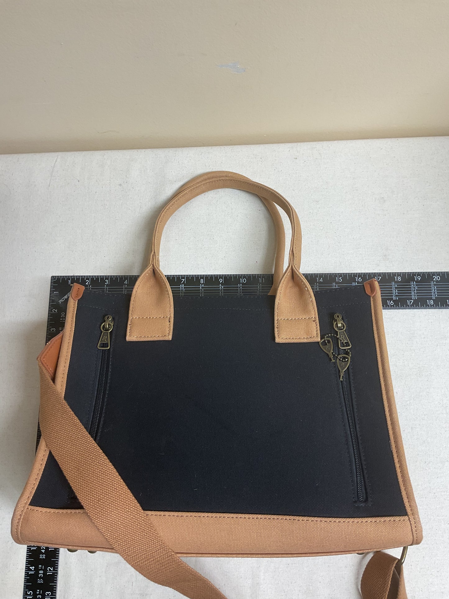 Tote By Clothes Mentor In Black & Brown, Size:Medium