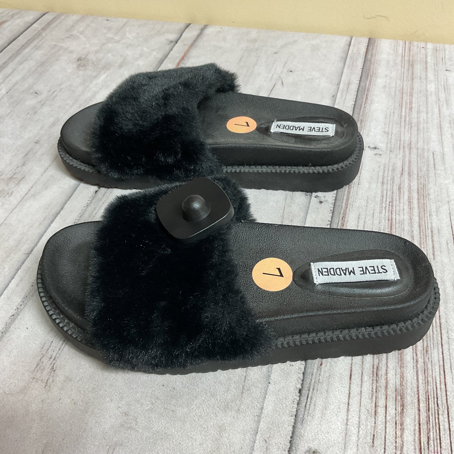 Sandals Flats By Steve Madden In Black, Size:7