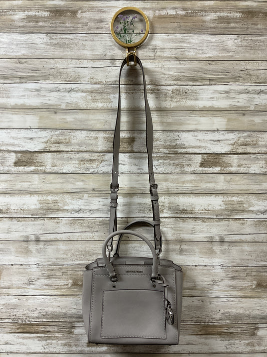 Crossbody Designer By Michael Kors In Grey, Size:Medium