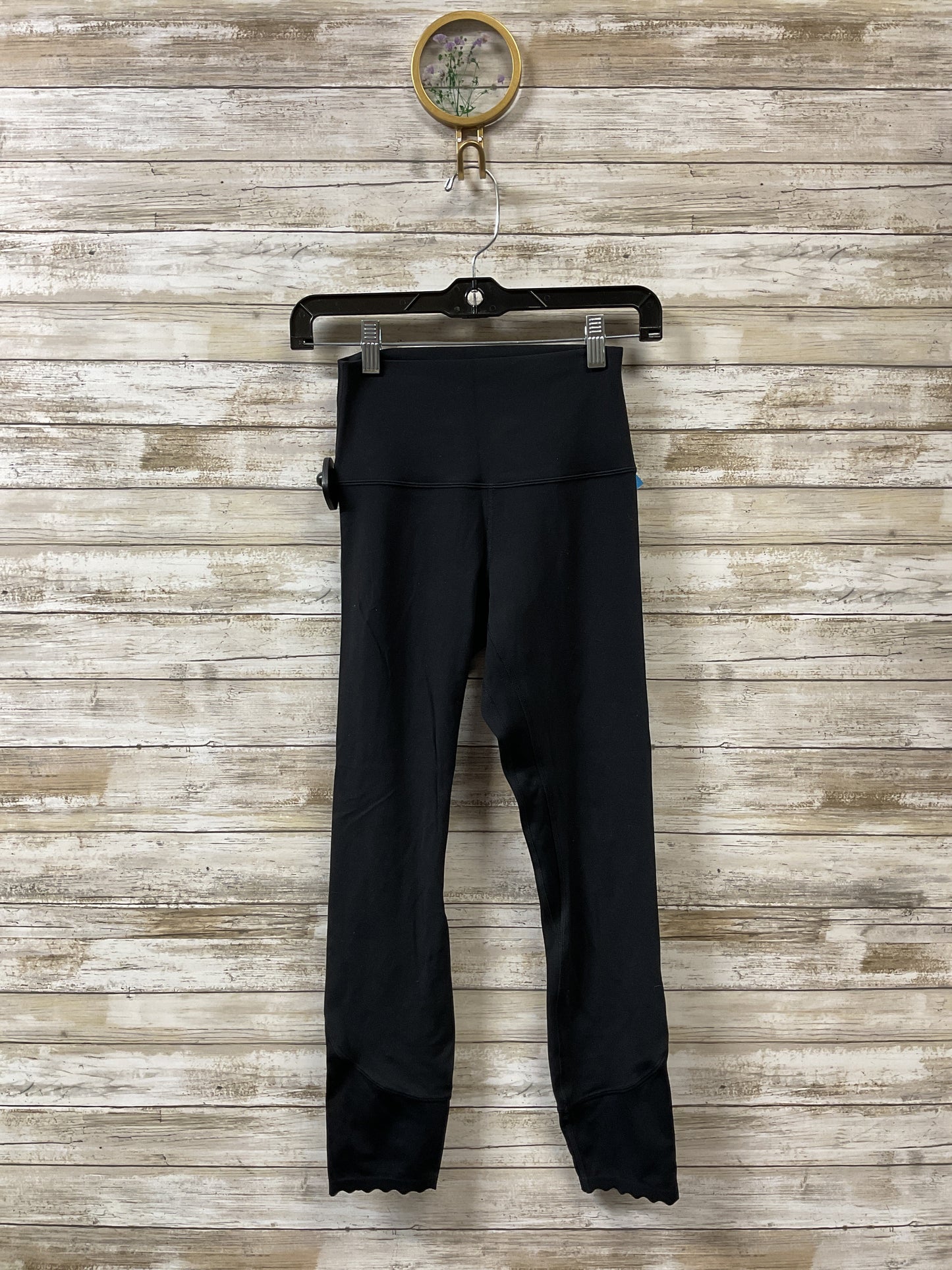 Athletic Leggings Capris By Lululemon In Black, Size:4