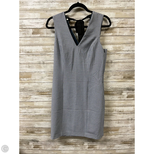 Dress Casual Short By Banana Republic In Plaid Pattern, Size: 10