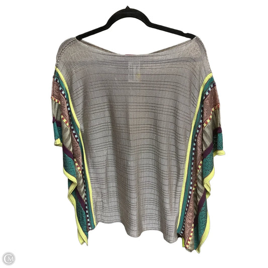 Top Short Sleeve By Cma In Multi-colored