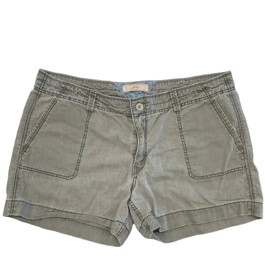 Shorts By Levis In Green, Size: 16