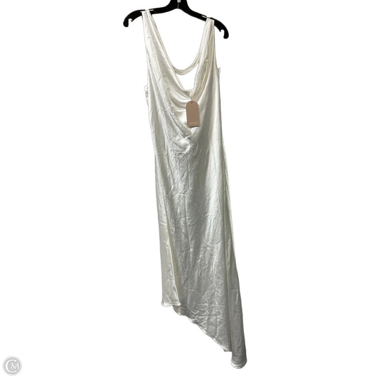Dress Party Long By Meshki In White, Size: 3x