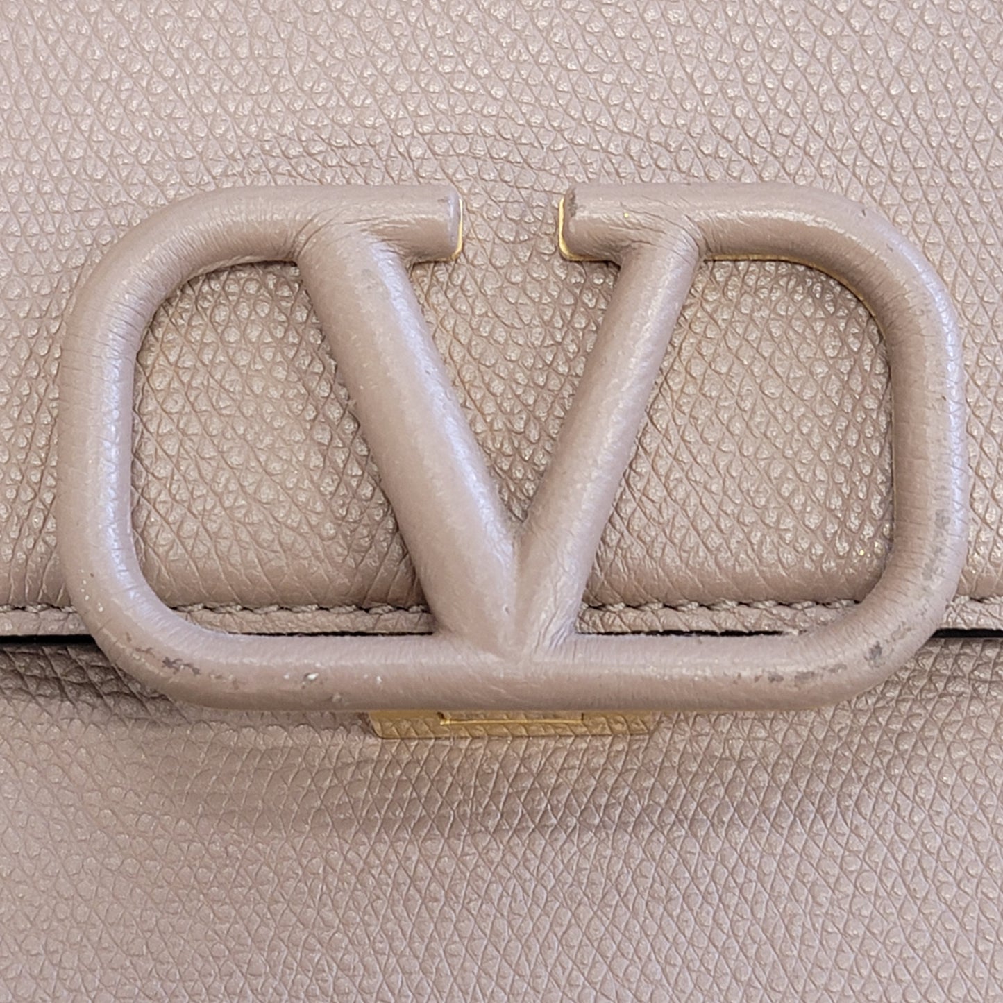 Handbag Luxury Designer By Valentino  Size: Small