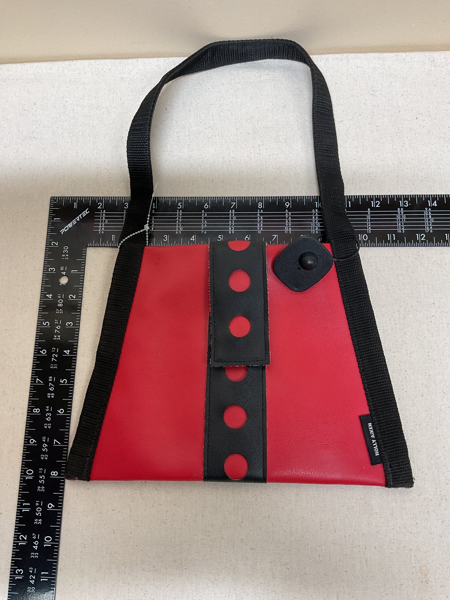 Handbag By Clothes Mentor In Black & Red, Size:Small