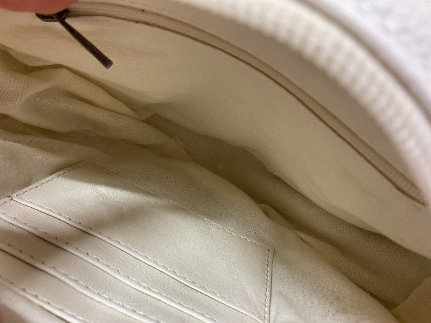 Crossbody By Myra In White, Size:Small