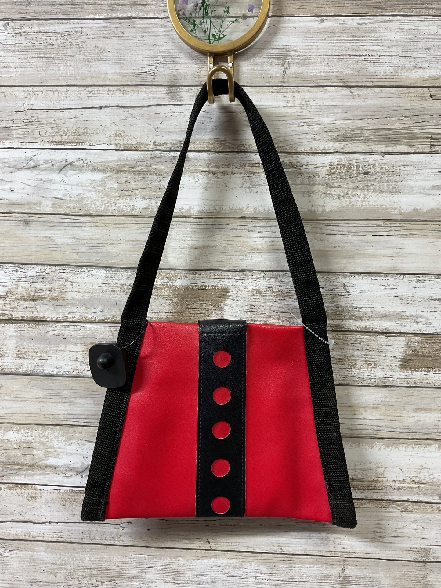 Handbag By Clothes Mentor In Black & Red, Size:Small