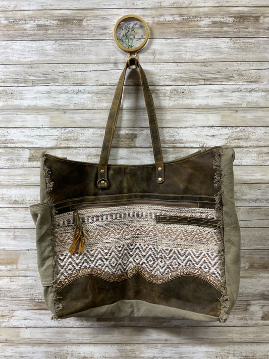Tote By Myra In Brown & Cream, Size:Large
