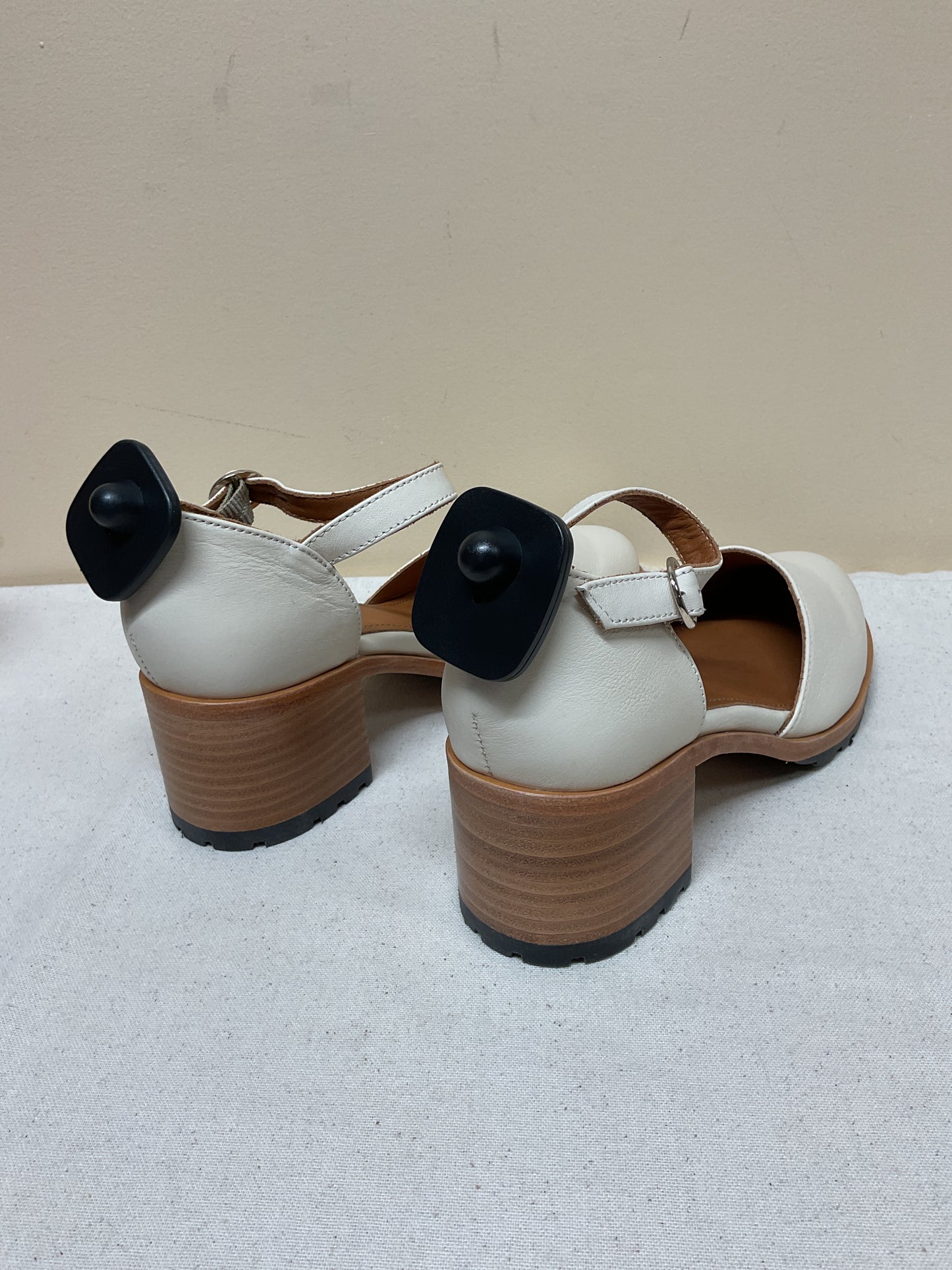 Shoes Heels Block By Cmb In Brown & Cream, Size:9