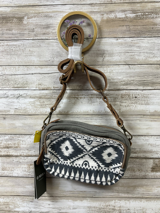 Crossbody By Myra In Grey & White, Size:Small