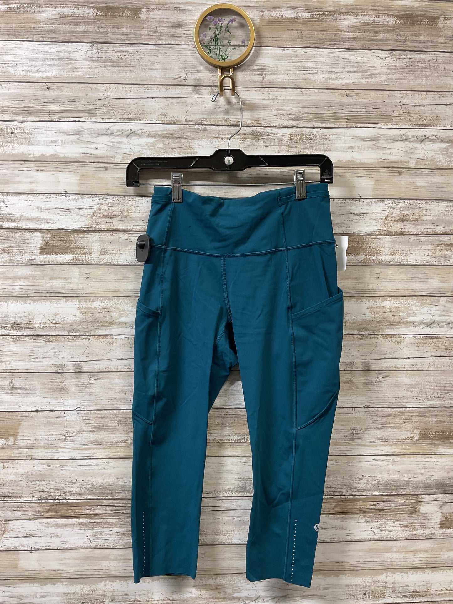 Athletic Capris By Lululemon In Blue, Size:6