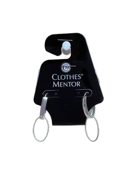 Earrings Dangle/Drop By Clothes Mentor In Silver