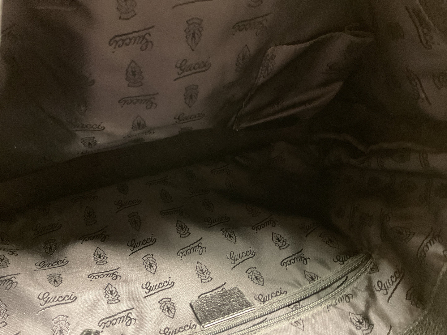 Handbag Luxury Designer By Gucci, Size: Large