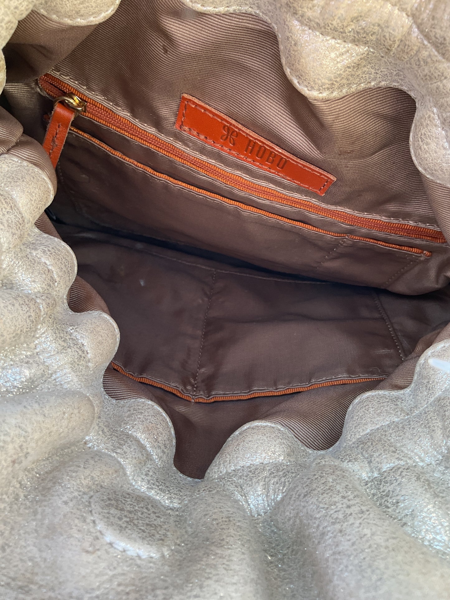 Handbag Leather By Hobo Intl In Gold, Size:Medium