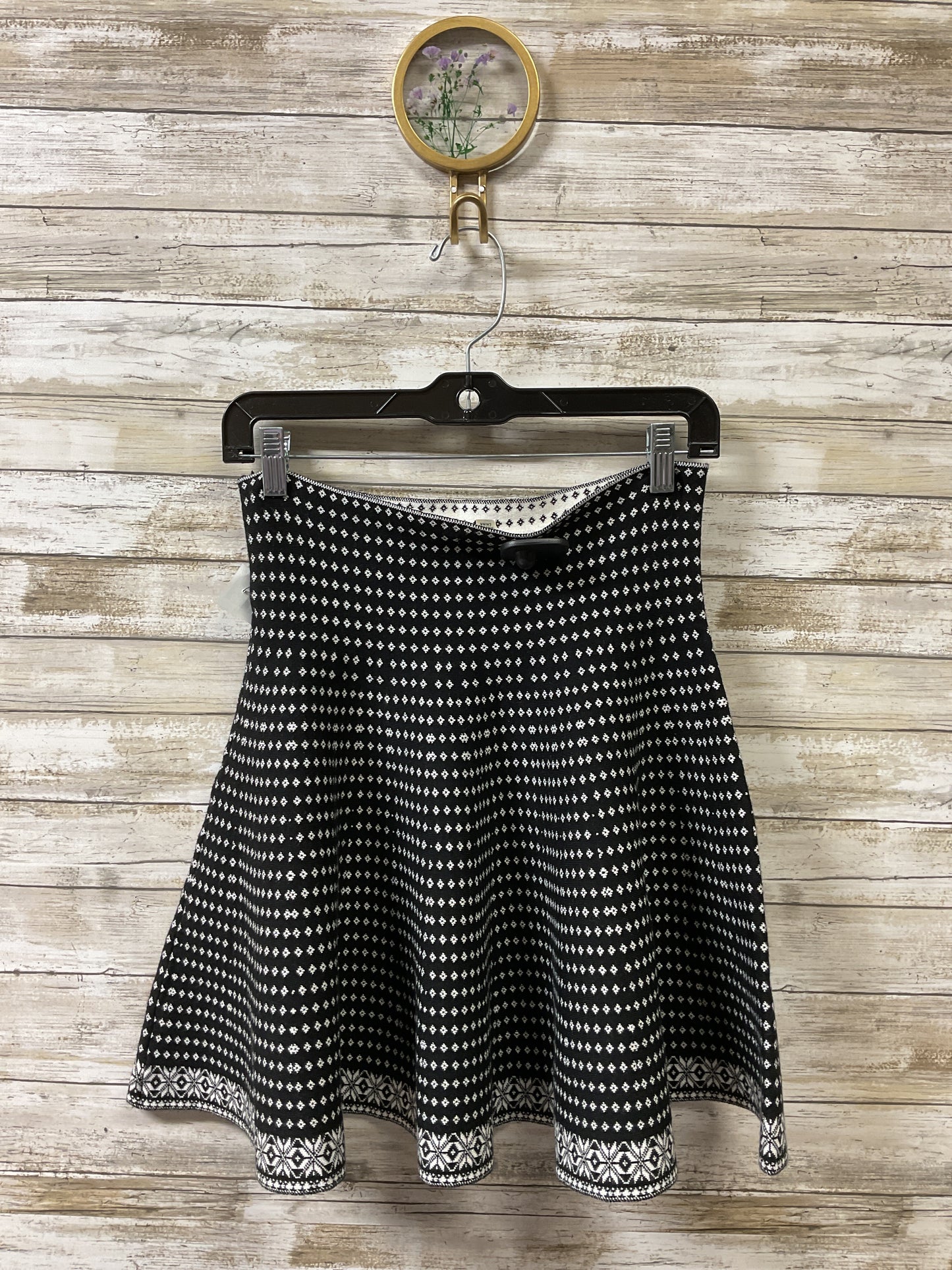 Skirt Mini & Short By Max Studio In Black & White, Size:M/L