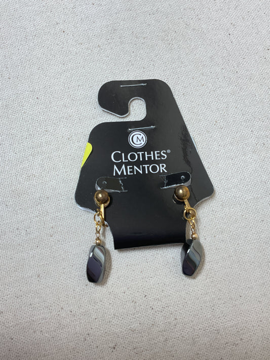 Earrings Clip By Cmf In Black & Gold