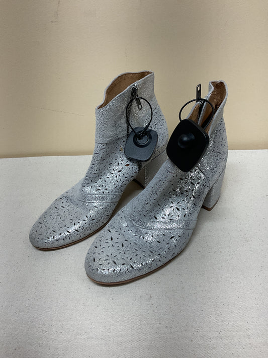 Boots Ankle Heels By Anthropologie In Silver, Size:7.5