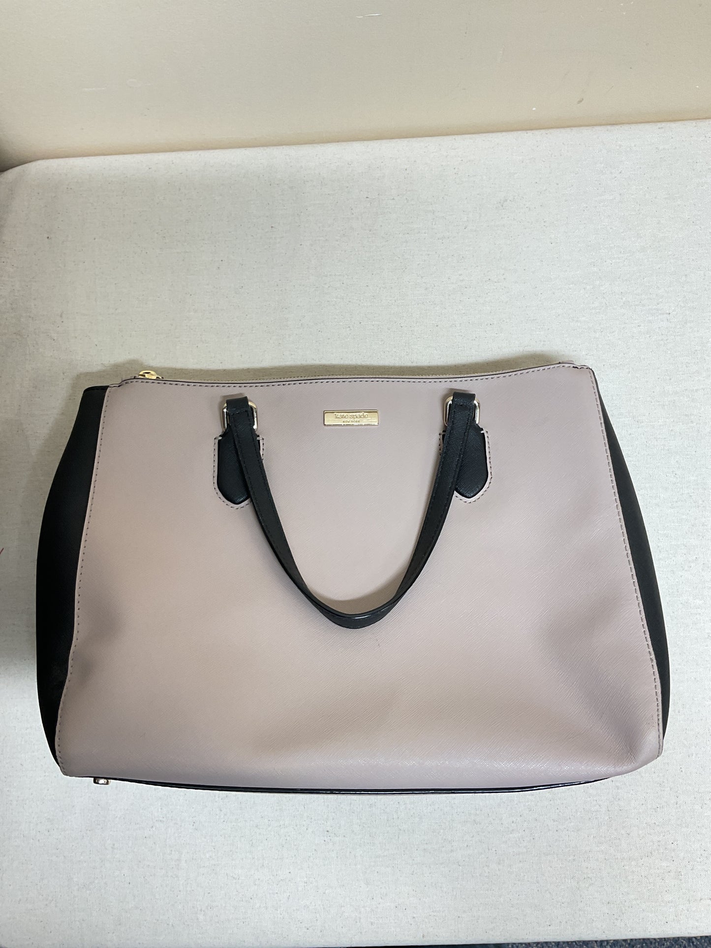 Handbag Designer By Kate Spade In Black & Pink, Size:Large