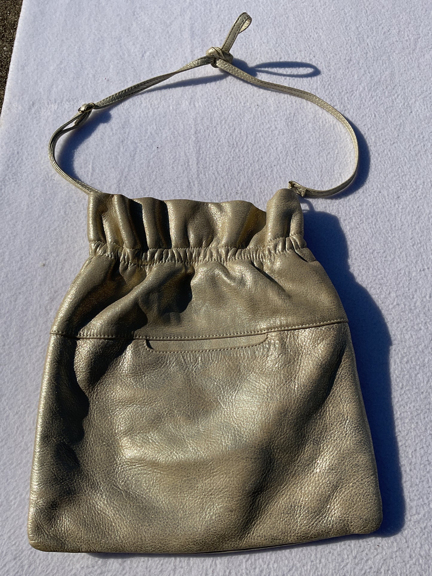 Handbag Leather By Hobo Intl In Gold, Size:Medium