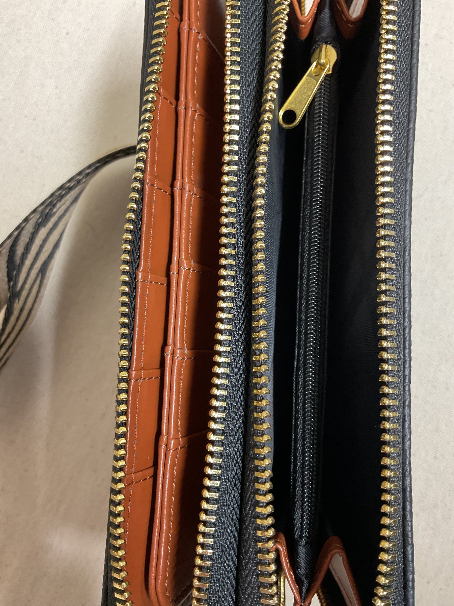 Wristlet By Cmc In Black, Size:Large