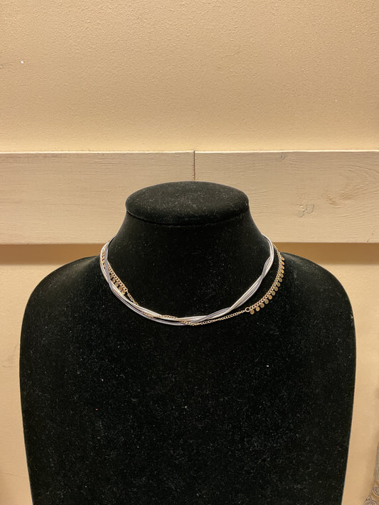 Necklace Layered By Clothes Mentor In Silver