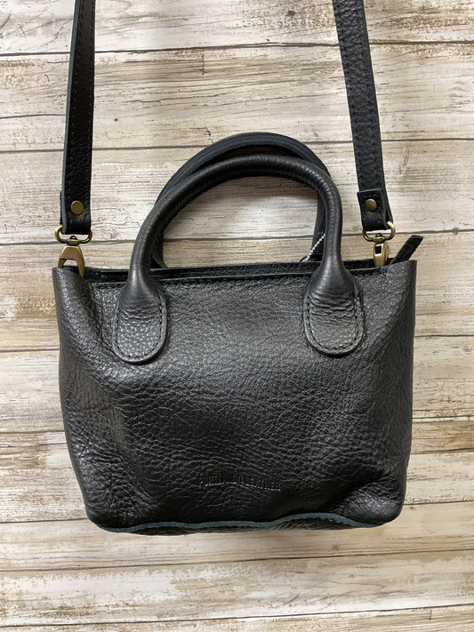 Crossbody Leather By Cma In Black, Size:Small
