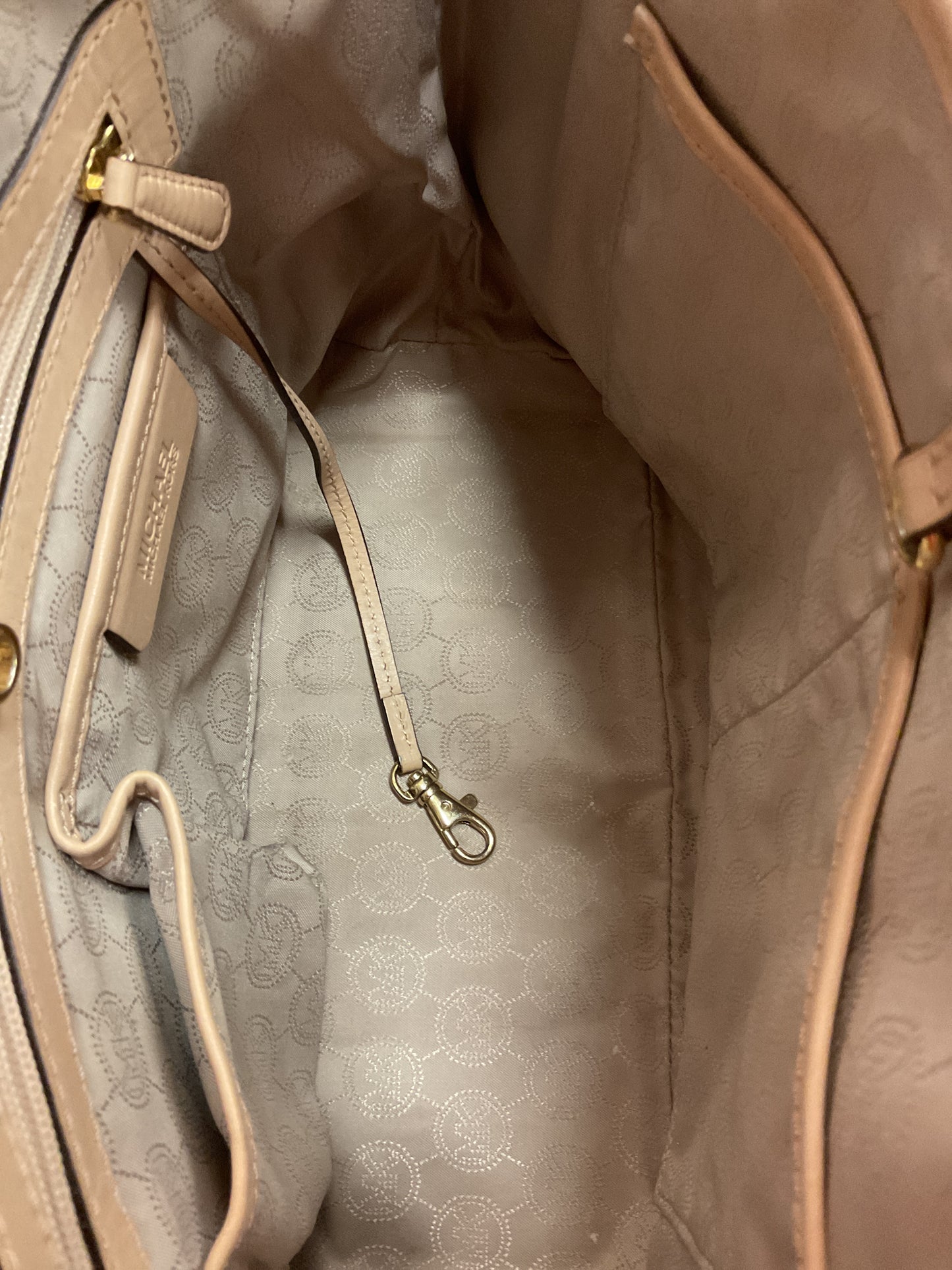 Handbag By Michael By Michael Kors In Cream, Size:Medium