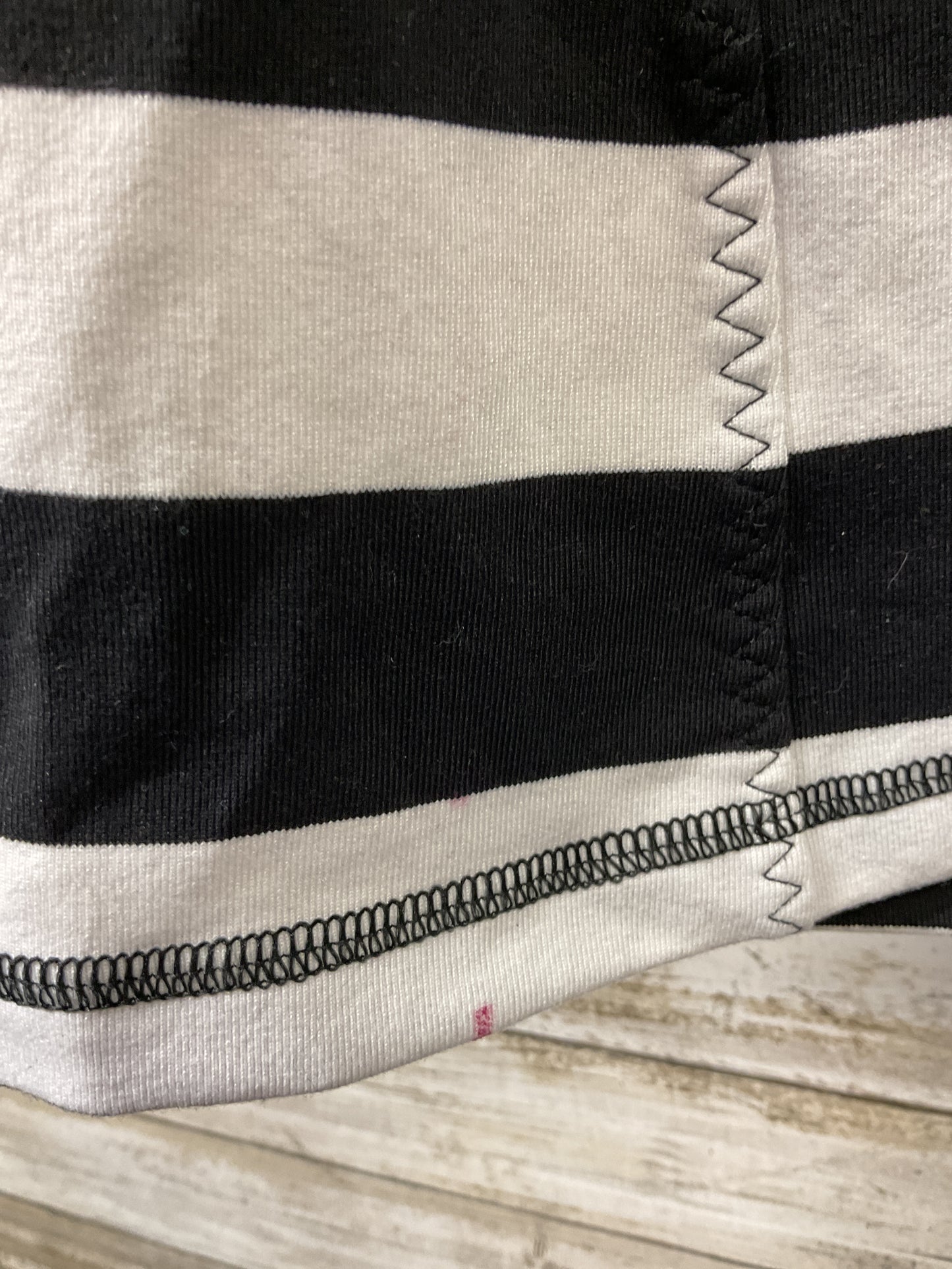 Athletic Tank Top By Lululemon In Black & White, Size:10