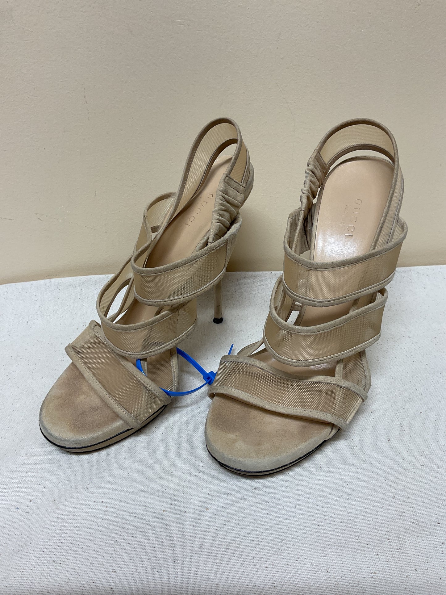 Shoes Luxury Designer By Gucci In Cream, Size:8.5