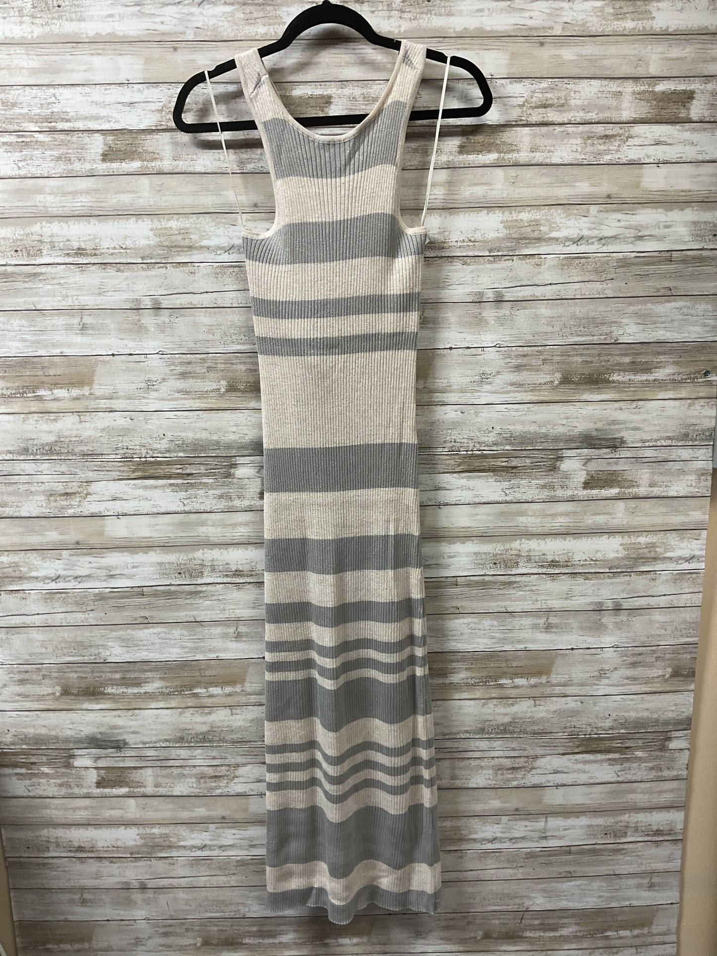 Dress Casual Maxi By Clothes Mentor In Striped Pattern, Size:S
