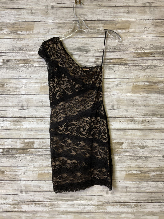 Dress Casual Short By Bebe In Black & Tan, Size:Sp