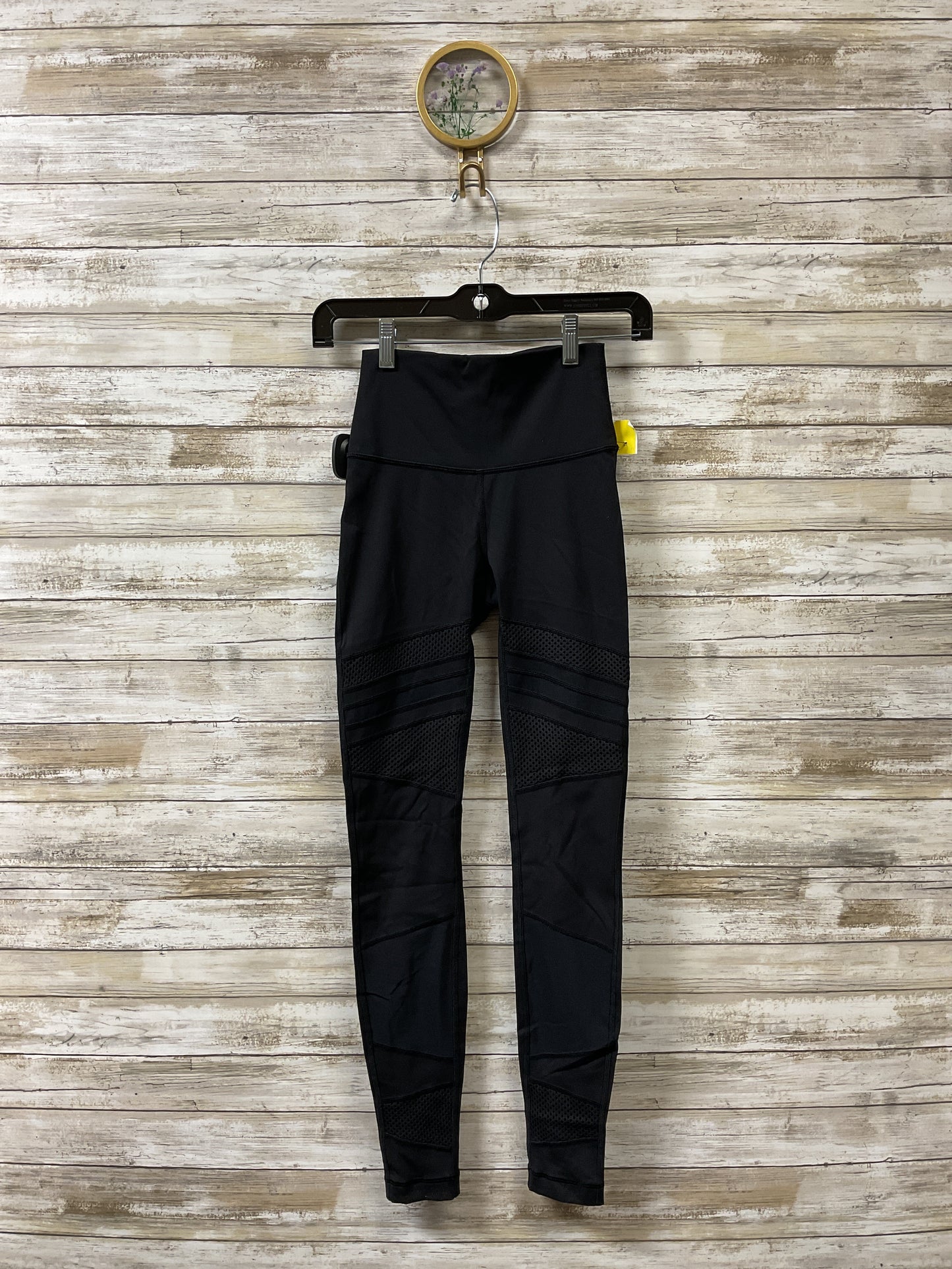 Athletic Leggings By Lululemon In Black, Size:2