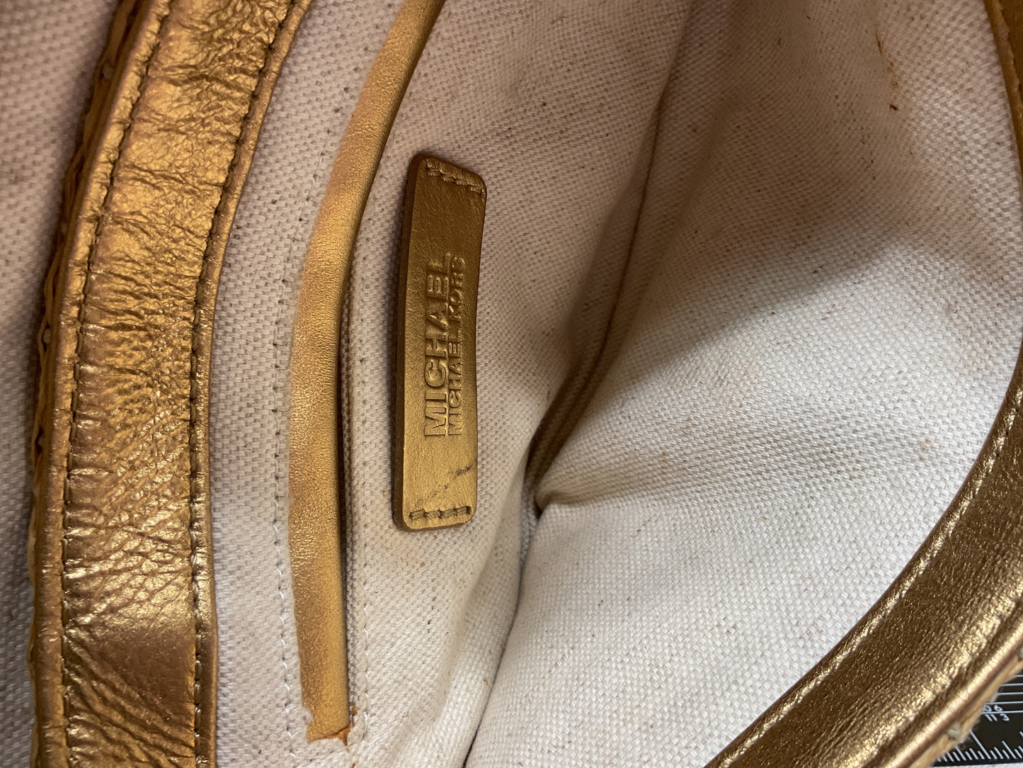 Handbag Designer By Michael Kors In Gold, Size:Small