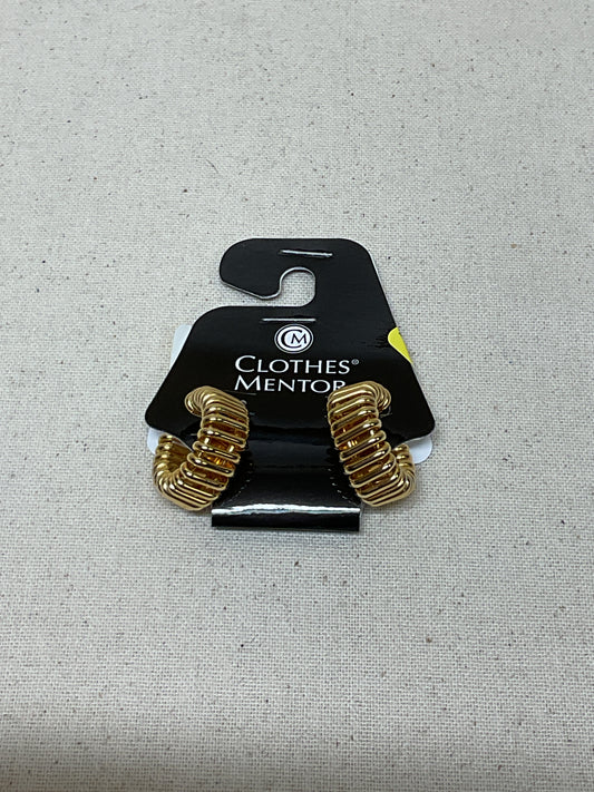 Earrings Dangle/Drop By Gas In Gold